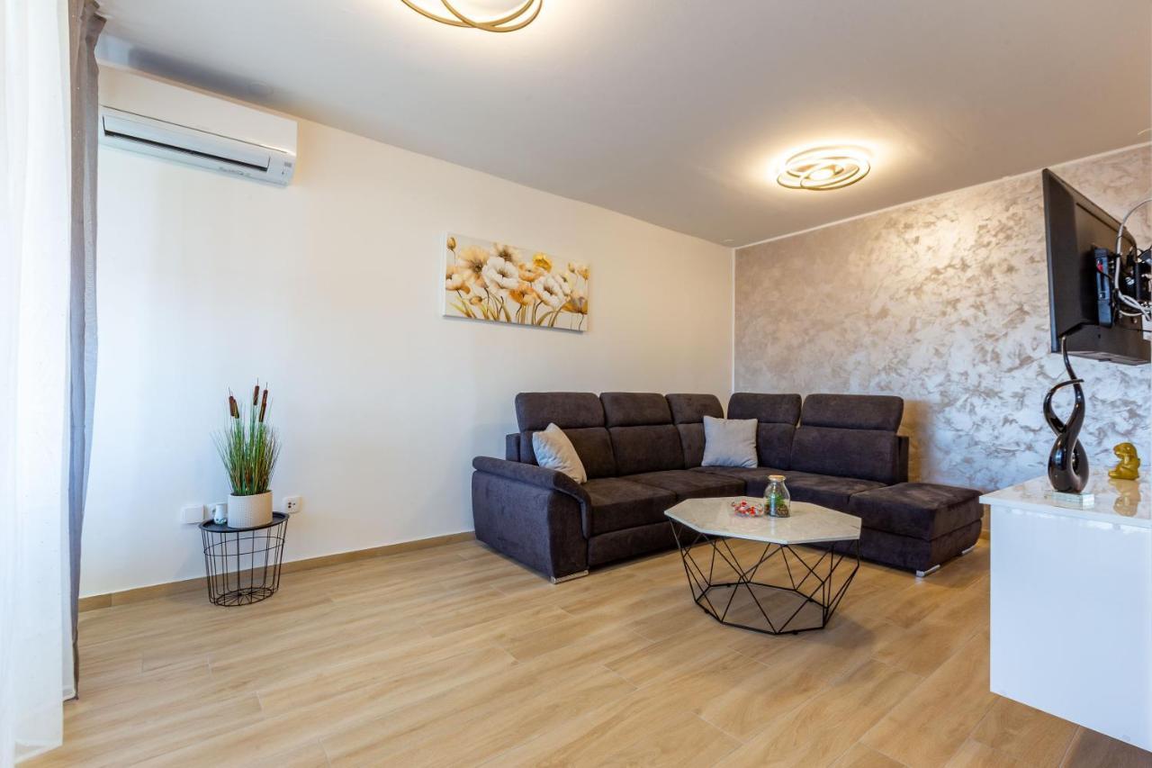 Apolon 2Bdr Apartment With Balcony Zadar Exterior foto